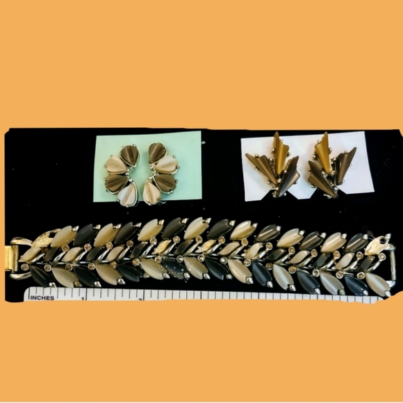 Lot of 3: Coro Leaf Motif Bracelet+ FREE Earrings - Picture 3 of 14